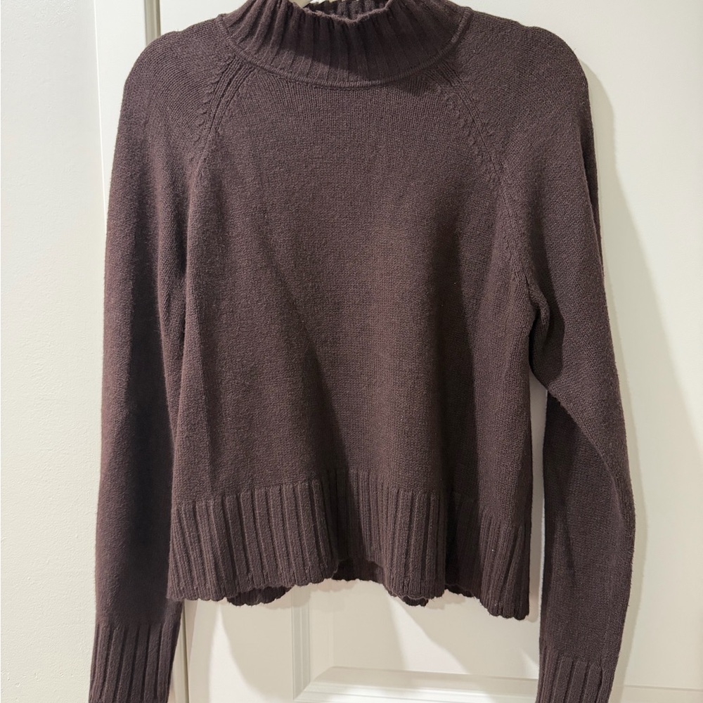 GAP Cashsoft Women's Chocolate Brown Turtleneck Sweater